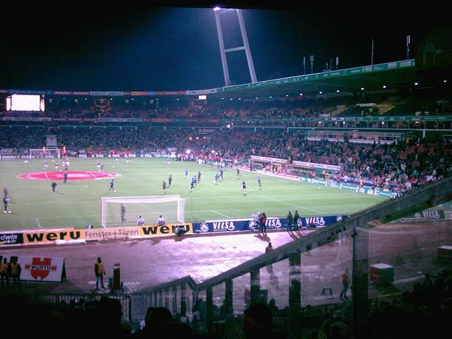 12   Away in Bremen 15 12 2005.JPG