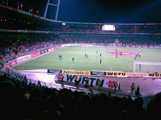 13   Away in Bremen 15 12 2005.JPG