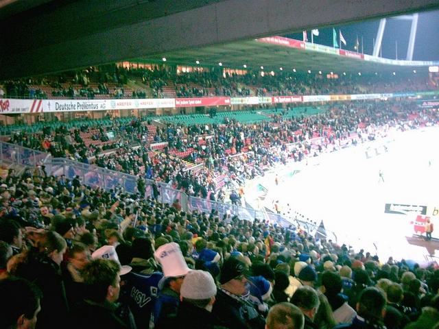 15   Away in Bremen 15 12 2005.JPG