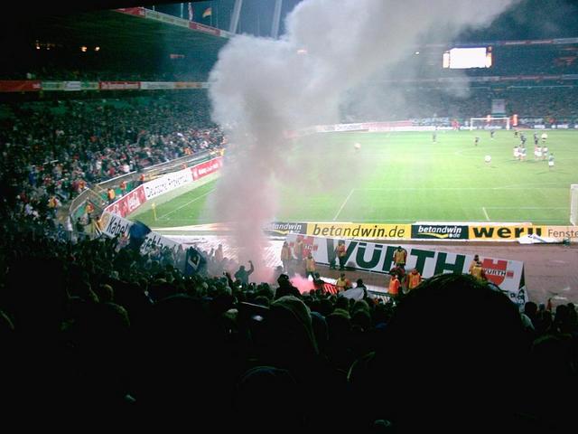 19   Away in Bremen 15 12 2005.JPG