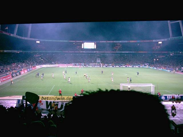 21   Away in Bremen 15 12 2005.JPG