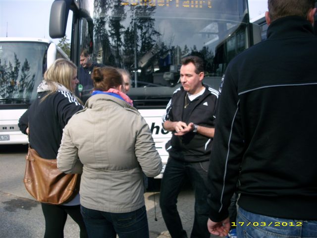 HSV   Freiburg  17.03.2012 H 016.jpg