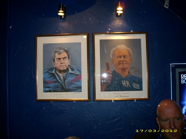 HSV   Freiburg  17.03.2012 H 068.jpg